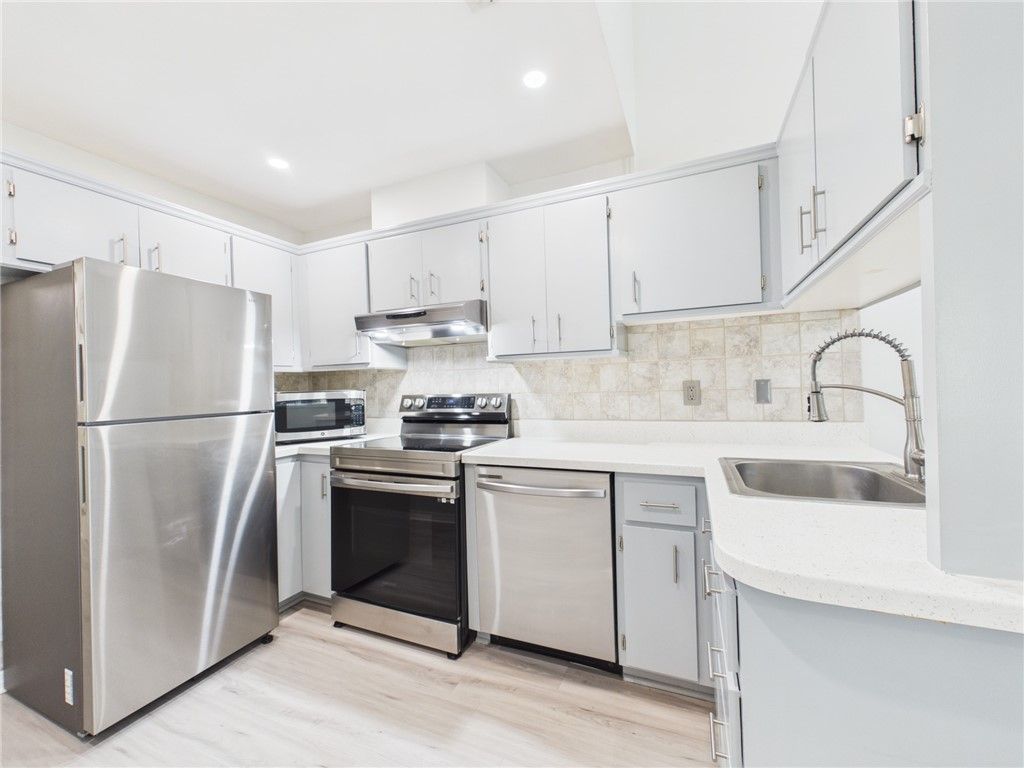 8520 Us Highway 1, Unit 9, Micco, FL 32976 Photo