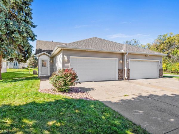 1912 Eastridge Court, Stillwater, MN 55082