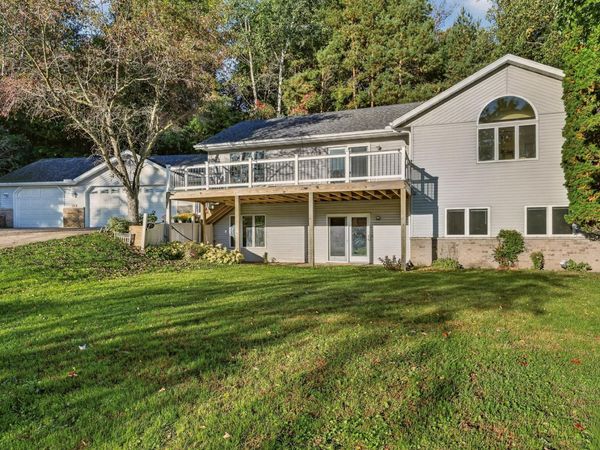 1618 Park Road , Saint Charles, MN 55972