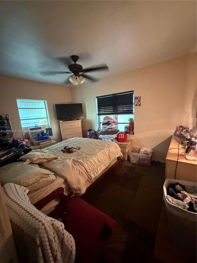 925 NW 52nd St , Miami, FL 33127 Photo