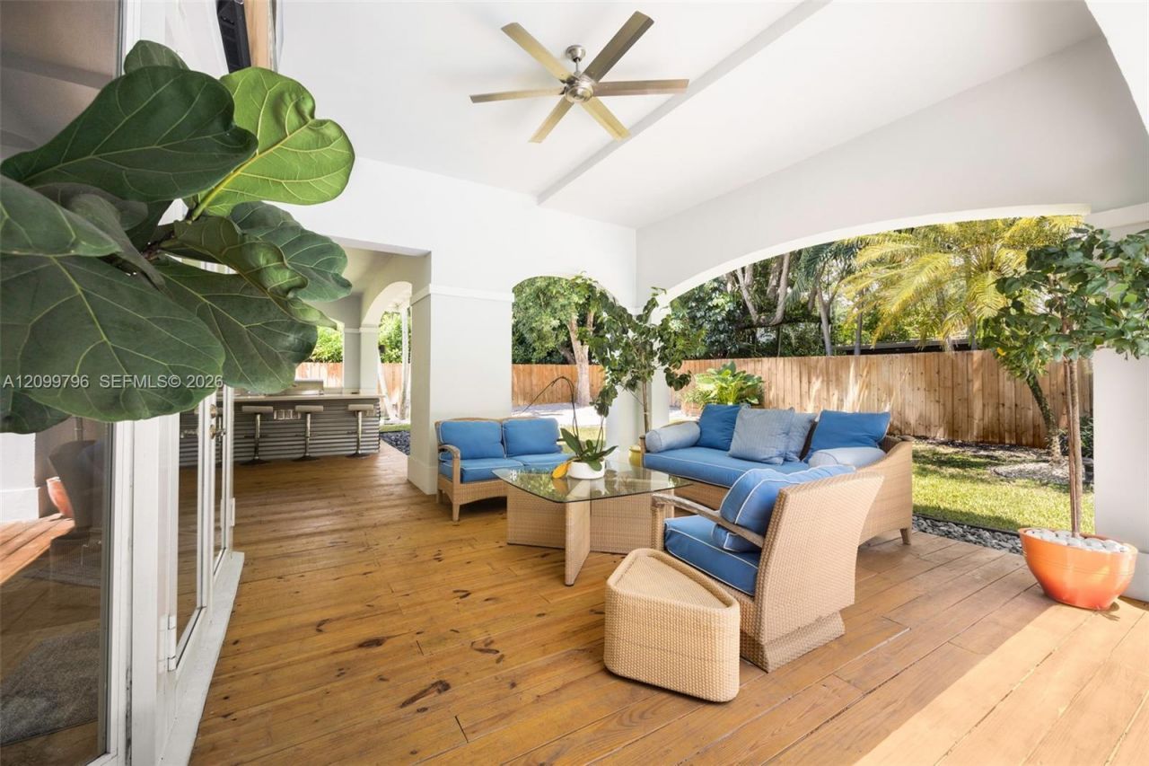 6021 SW 81 Street, South Miami, FL 33143 Photo