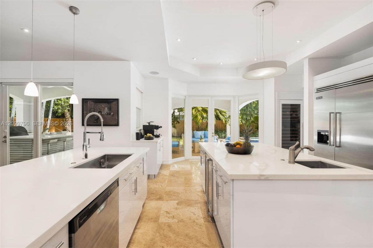 6021 SW 81 Street, South Miami, FL 33143 Photo