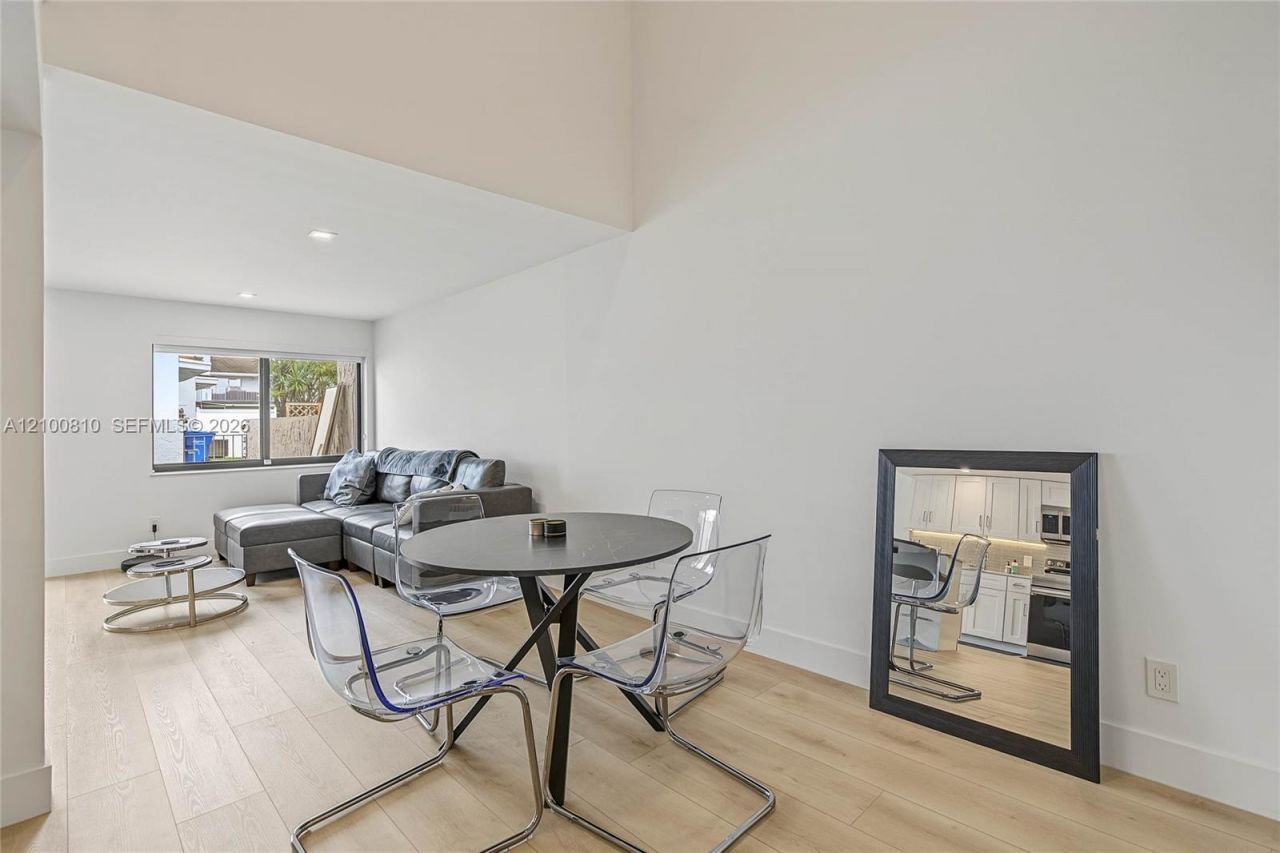2607 N 40th Ave , Hollywood, FL 33021 Photo