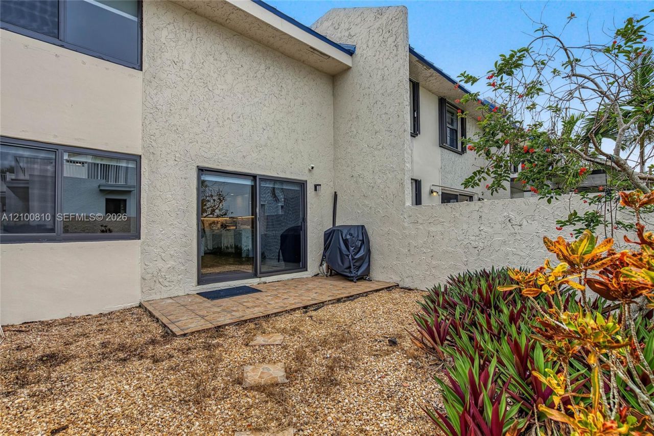 2607 N 40th Ave , Hollywood, FL 33021 Photo