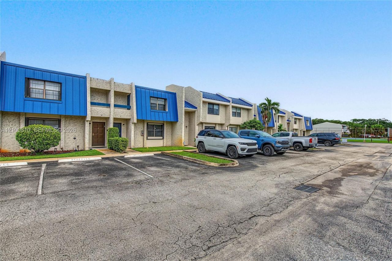 2607 N 40th Ave , Hollywood, FL 33021 Photo