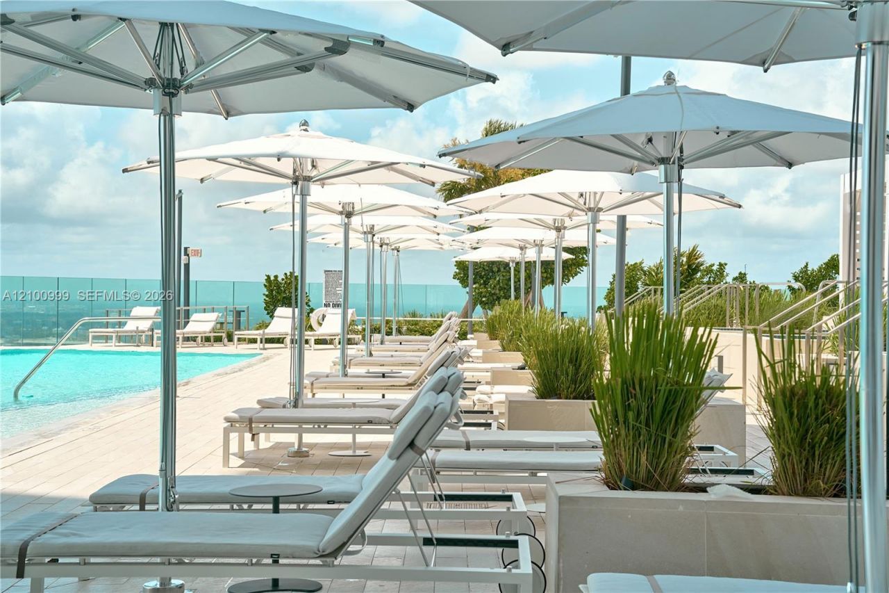 300 Biscayne Boulevard Way , Unit 506E, Miami, FL 33131 Photo