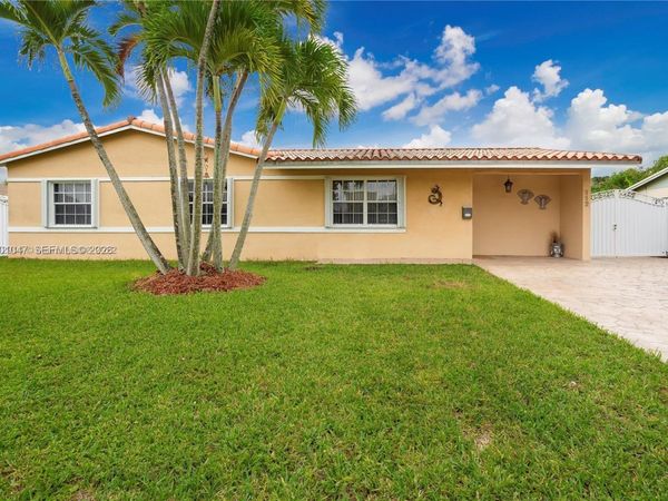112 NE 206th Ter , Miami Gardens, FL 33179
