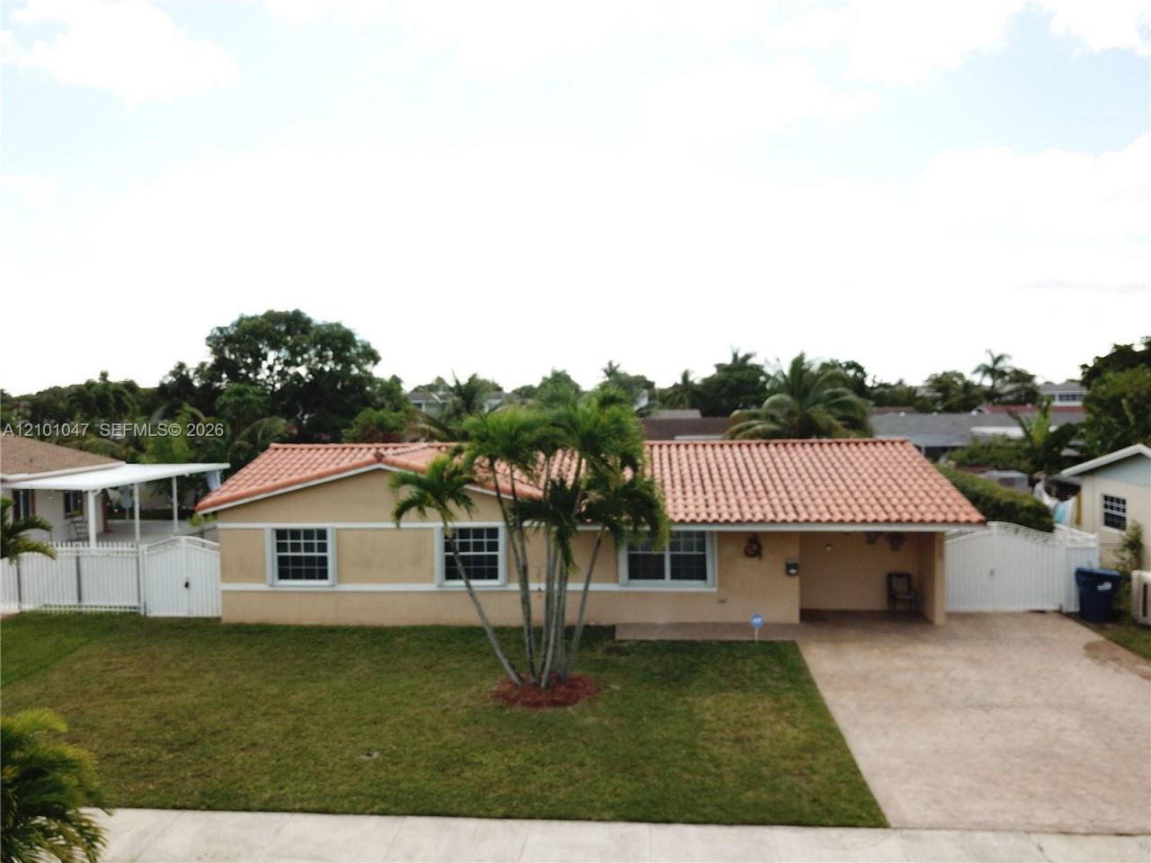 112 NE 206th Ter, Miami Gardens, FL 33179 Photo
