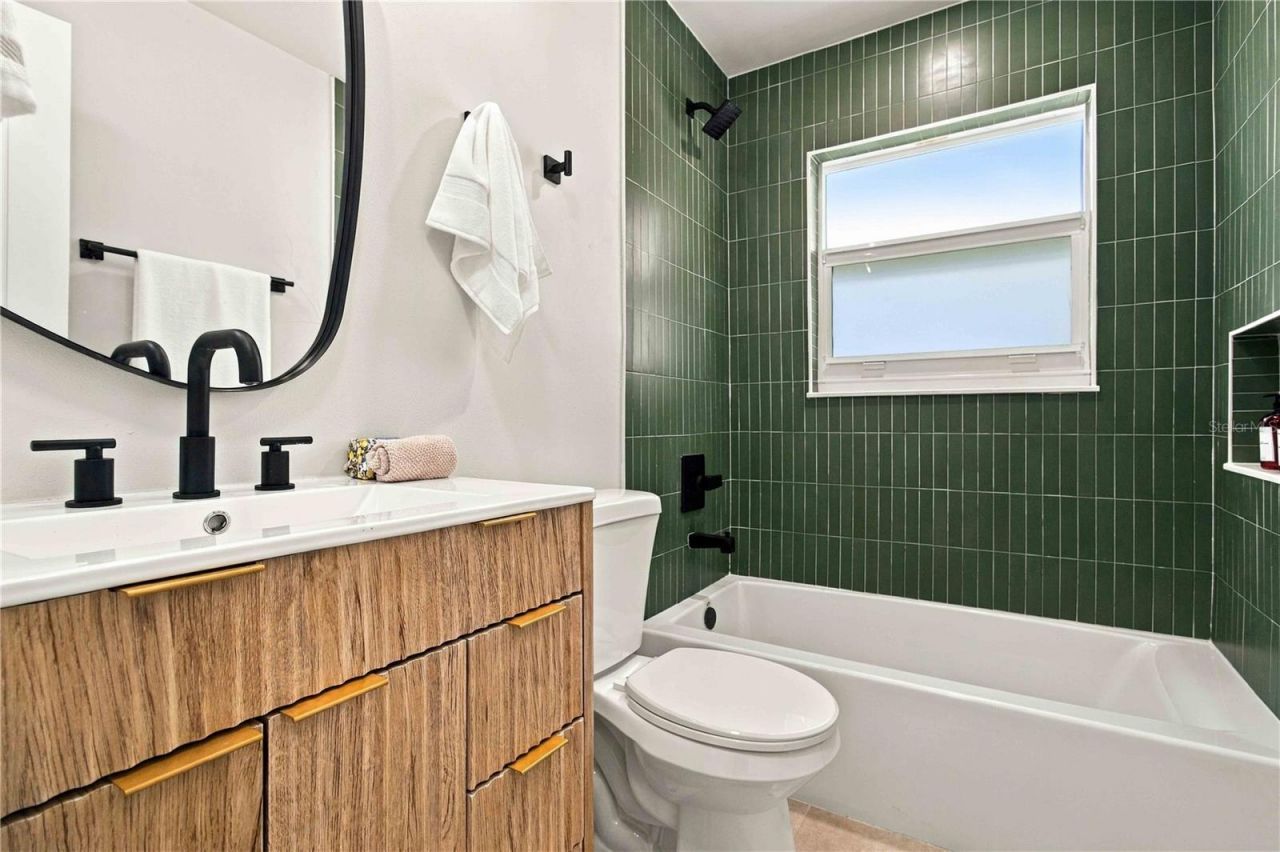 9911 Royal Palm Drive, Bradenton, FL 34210 Photo