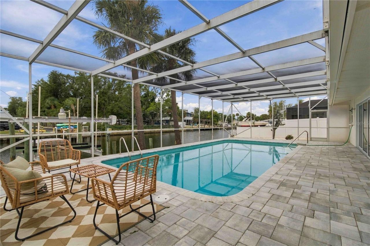 9911 Royal Palm Drive, Bradenton, FL 34210 Photo