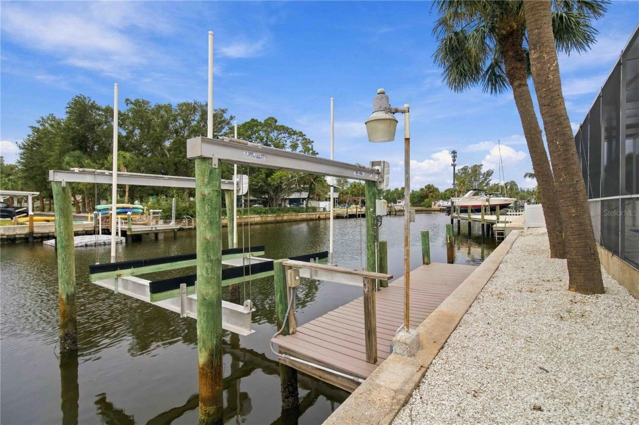 9911 Royal Palm Drive, Bradenton, FL 34210 Photo