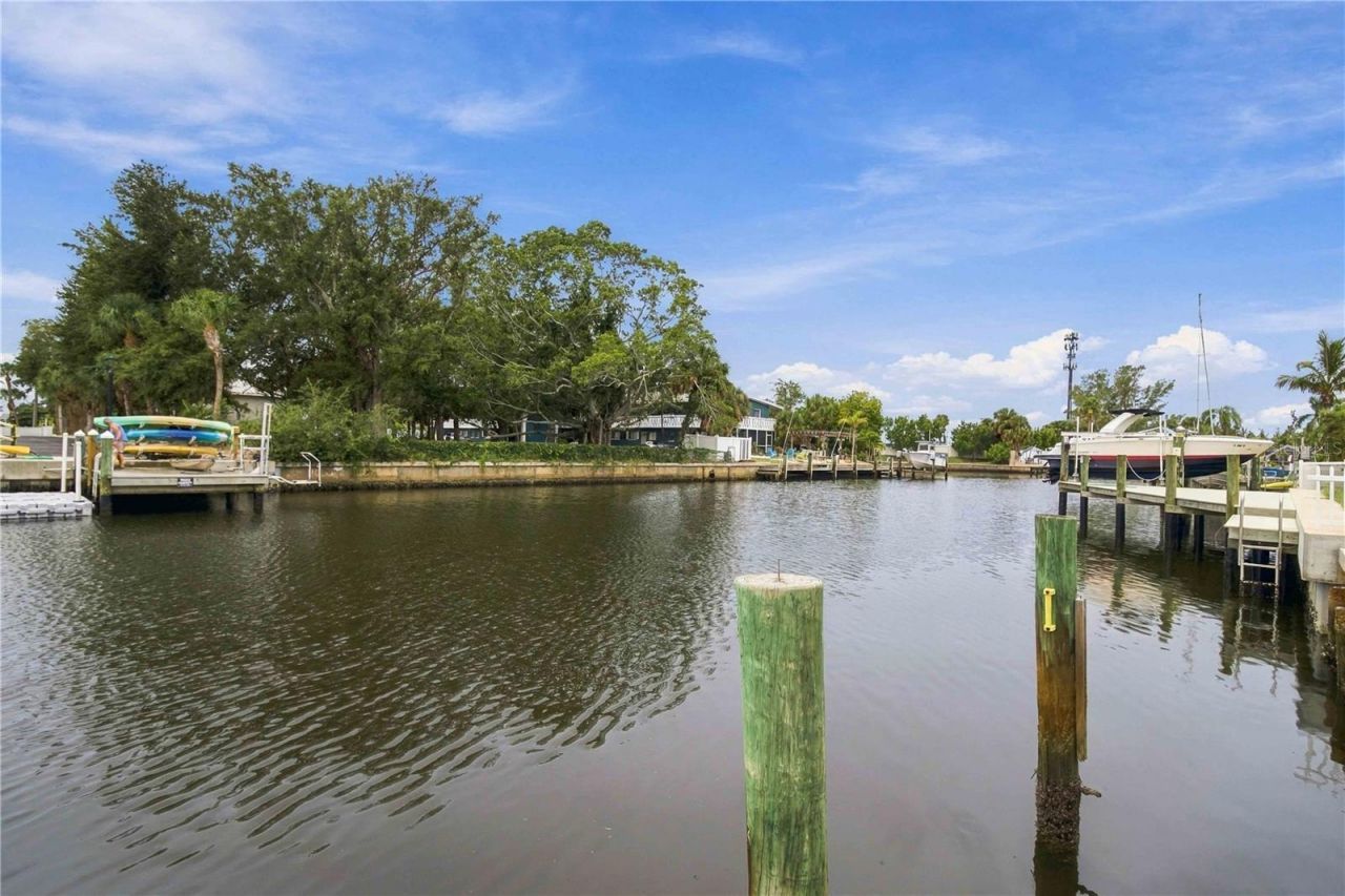 9911 Royal Palm Drive, Bradenton, FL 34210 Photo