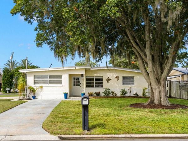 332 WESTWINDS DRIVE , PALM HARBOR, FL 34683