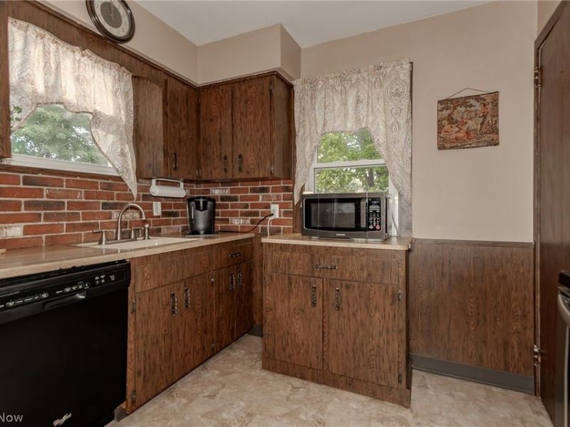 28618 Gilchrist Drive, Willowick, OH 44095 Photo 17