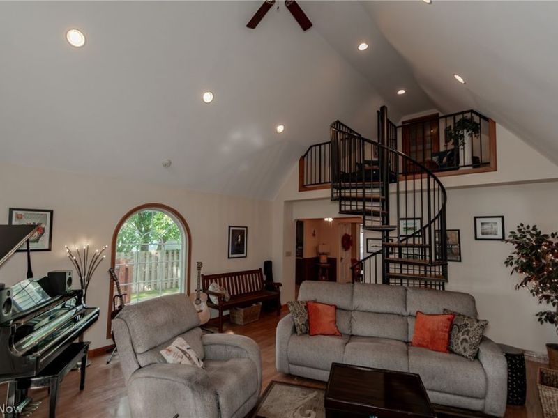 28618 Gilchrist Drive, Willowick, OH 44095 Photo 21