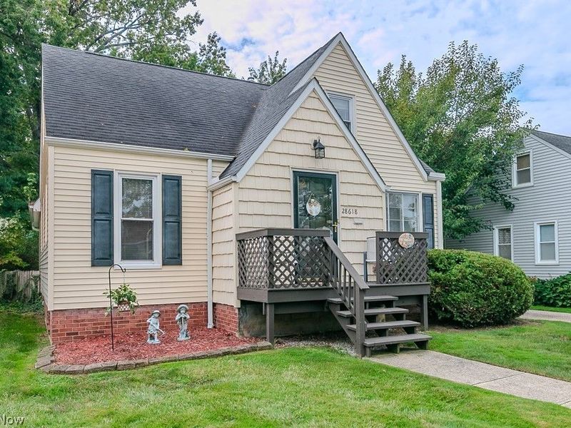 28618 Gilchrist Drive, Willowick, OH 44095 Photo 3
