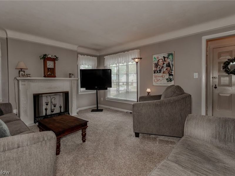 28618 Gilchrist Drive, Willowick, OH 44095 Photo 7