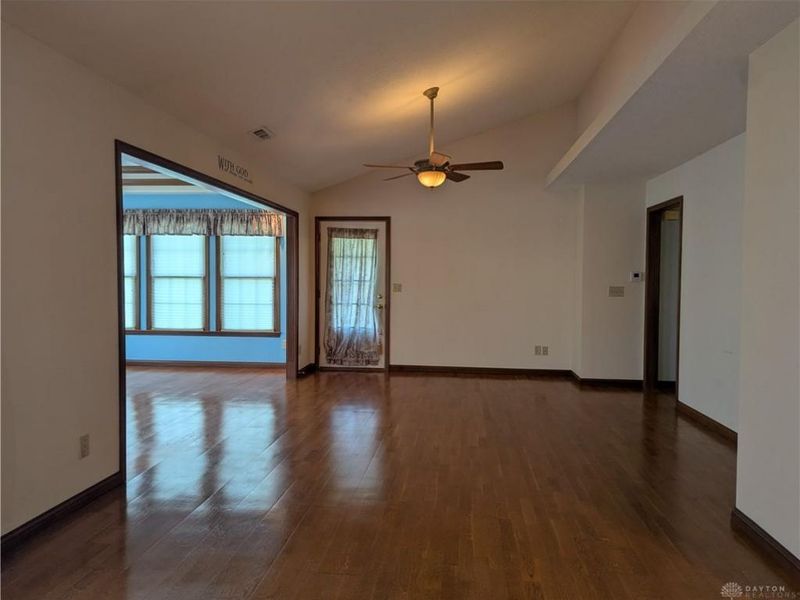 1940 Shady Oak Court, Springfield, OH 45502 Photo 17