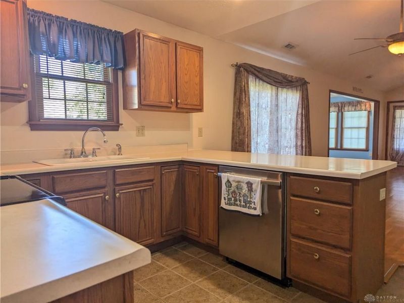 1940 Shady Oak Court, Springfield, OH 45502 Photo 18