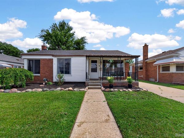 28202 Hollywood Street , Roseville, Mi 48066