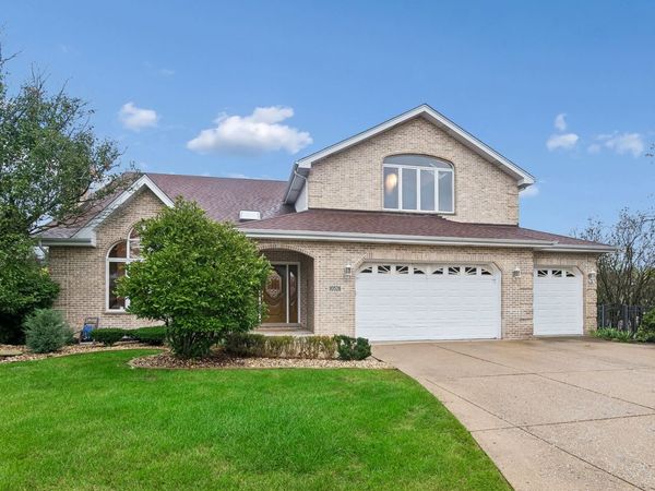 10326 Bristol Court , Mokena, IL 60448