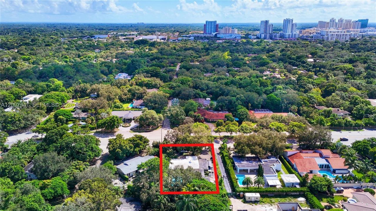 6851 Sunset Dr , South Miami, FL 33143 Photo