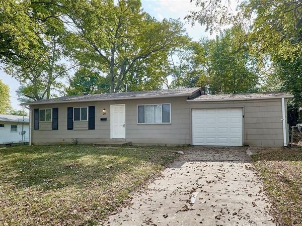20 Ville Teresa Court , Hazelwood, MO 63042