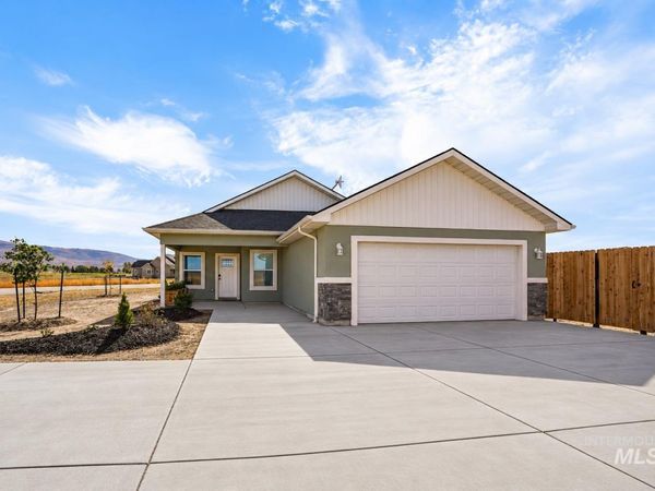 595 N Pioneer Way, Oakley, ID 83346