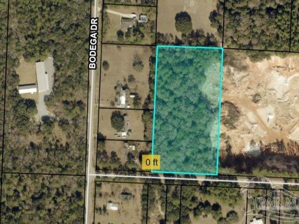 9830 Charlois Rd, Milton, FL 32570