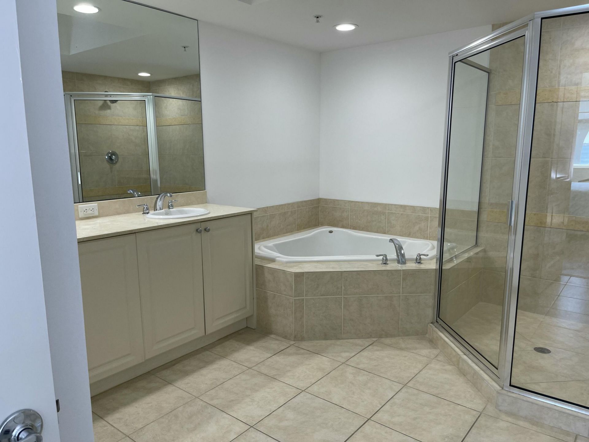 415 NW Flagler Avenue, Stuart, FL 34994 Photo