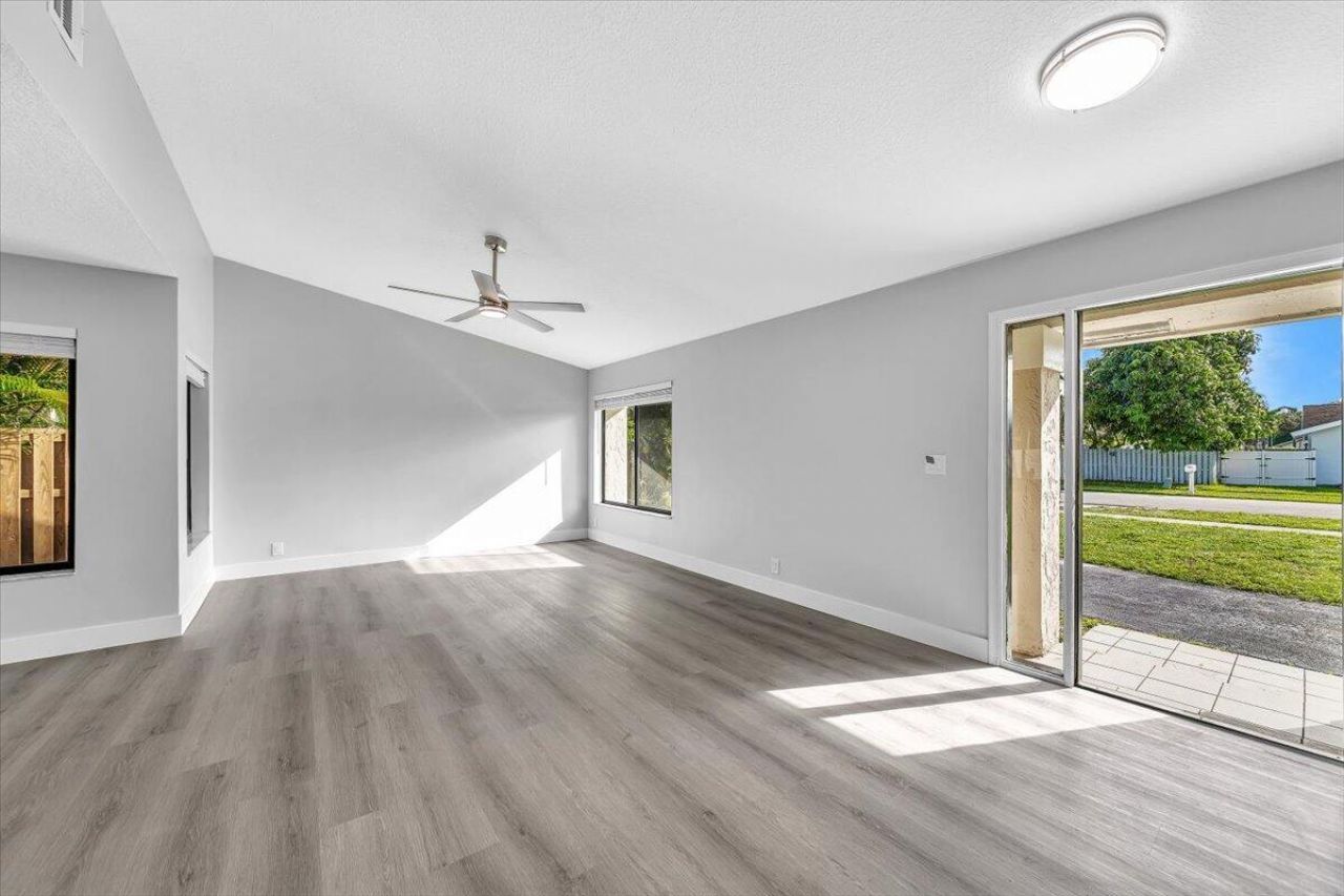 837 SW 56th Avenue, Margate, FL 33068 Photo