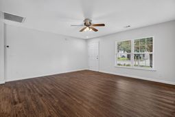 126 Avalon Road photo 4