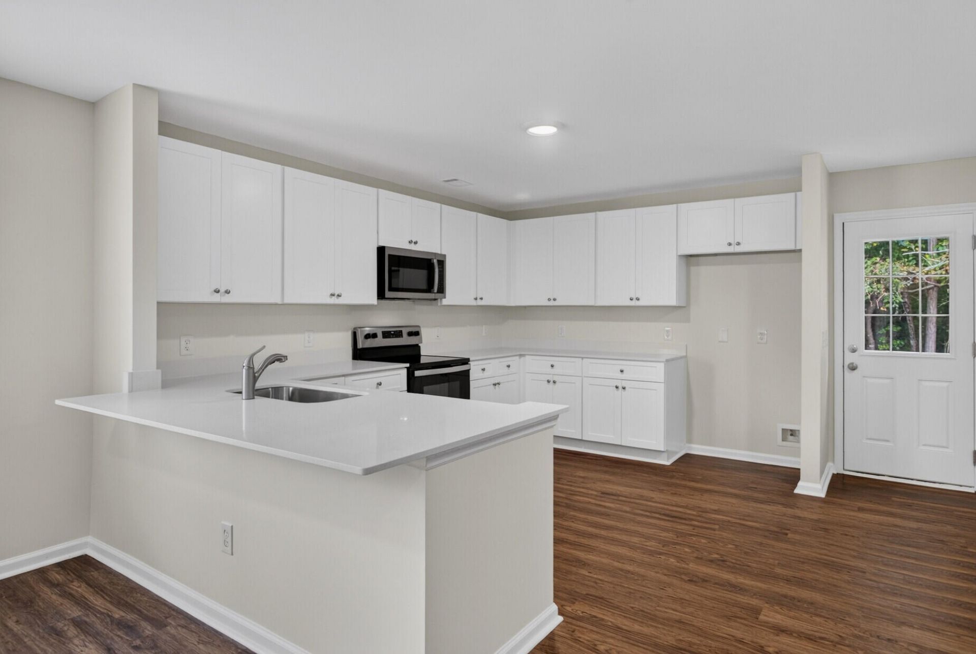 126 Avalon Road Photo 8