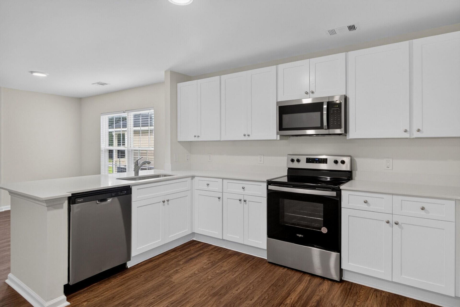 126 Avalon Road Photo 9