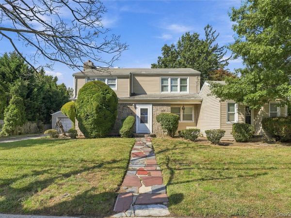 201 Hempstead Avenue , Malverne, NY 11565