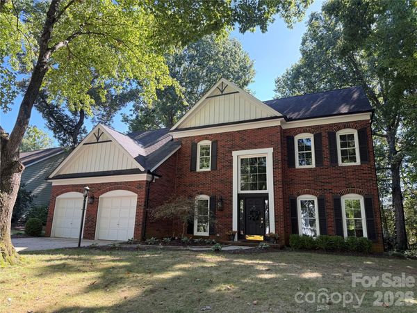 6705 Elmstone Drive, Charlotte, NC 28277