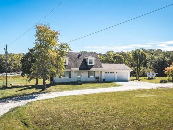 8134 Diamond School Road , Luebbering, MO 63061