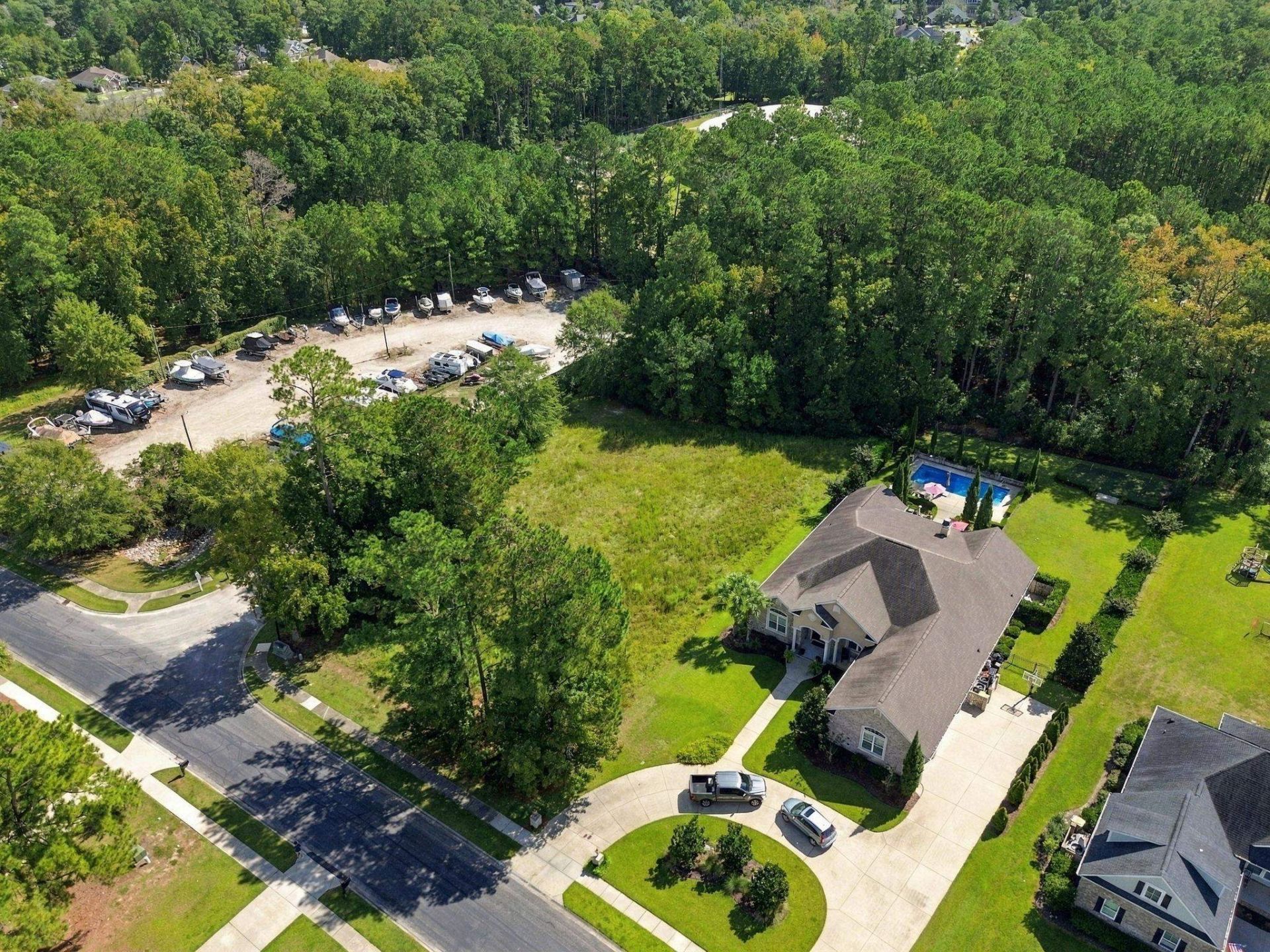 367 Chamberlain Rd. Photo 2