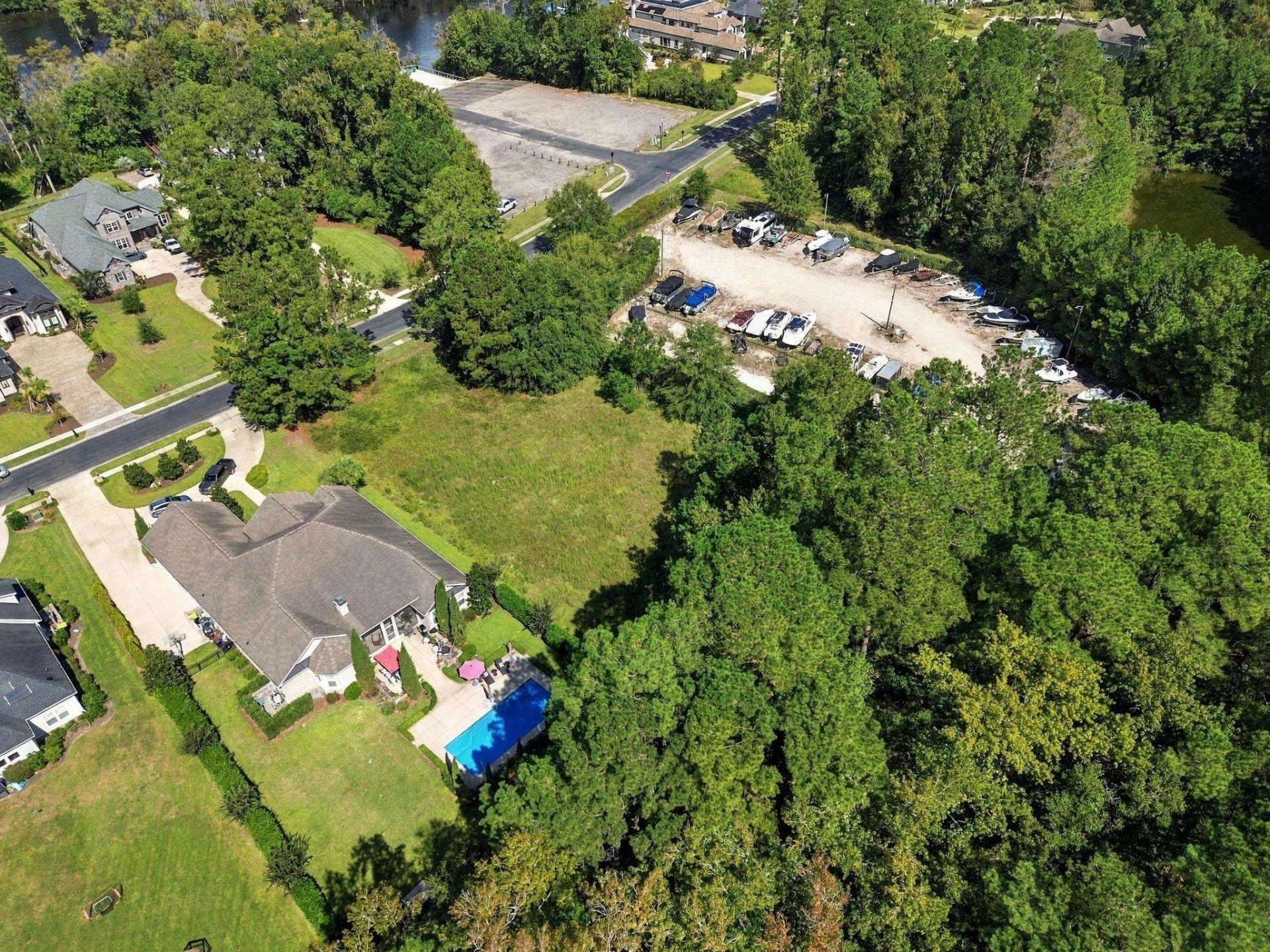 367 Chamberlain Rd. Photo 3
