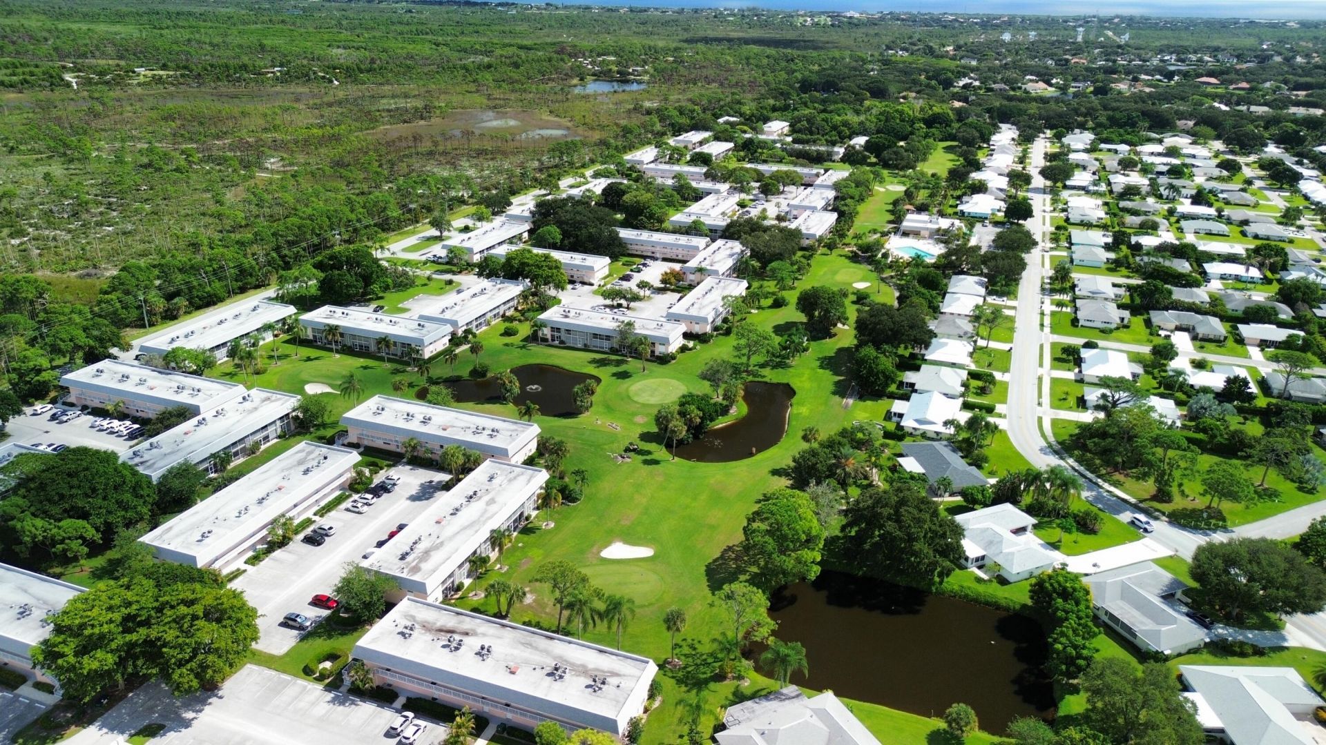 18081 SE Country Club Drive, Unit 21-207, Jupiter, FL 33469 Photo