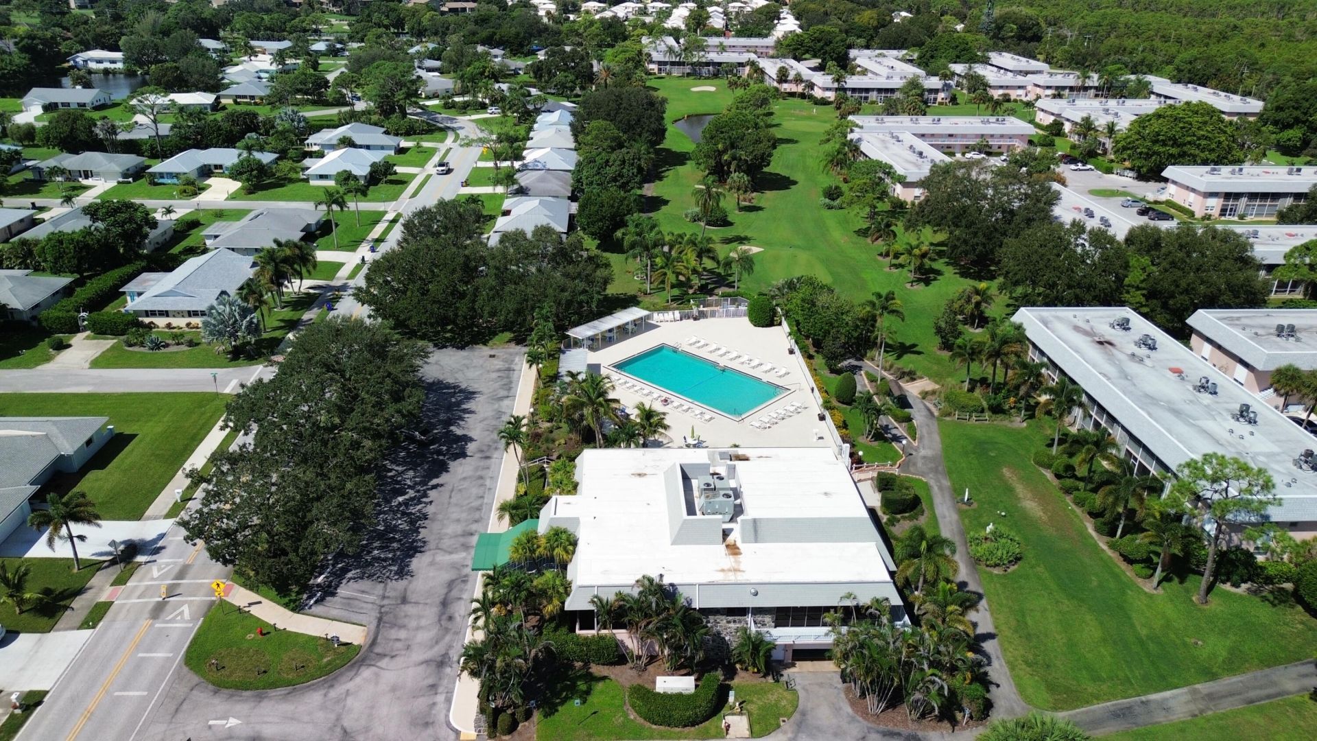 18081 SE Country Club Drive, Unit 21-207, Jupiter, FL 33469 Photo