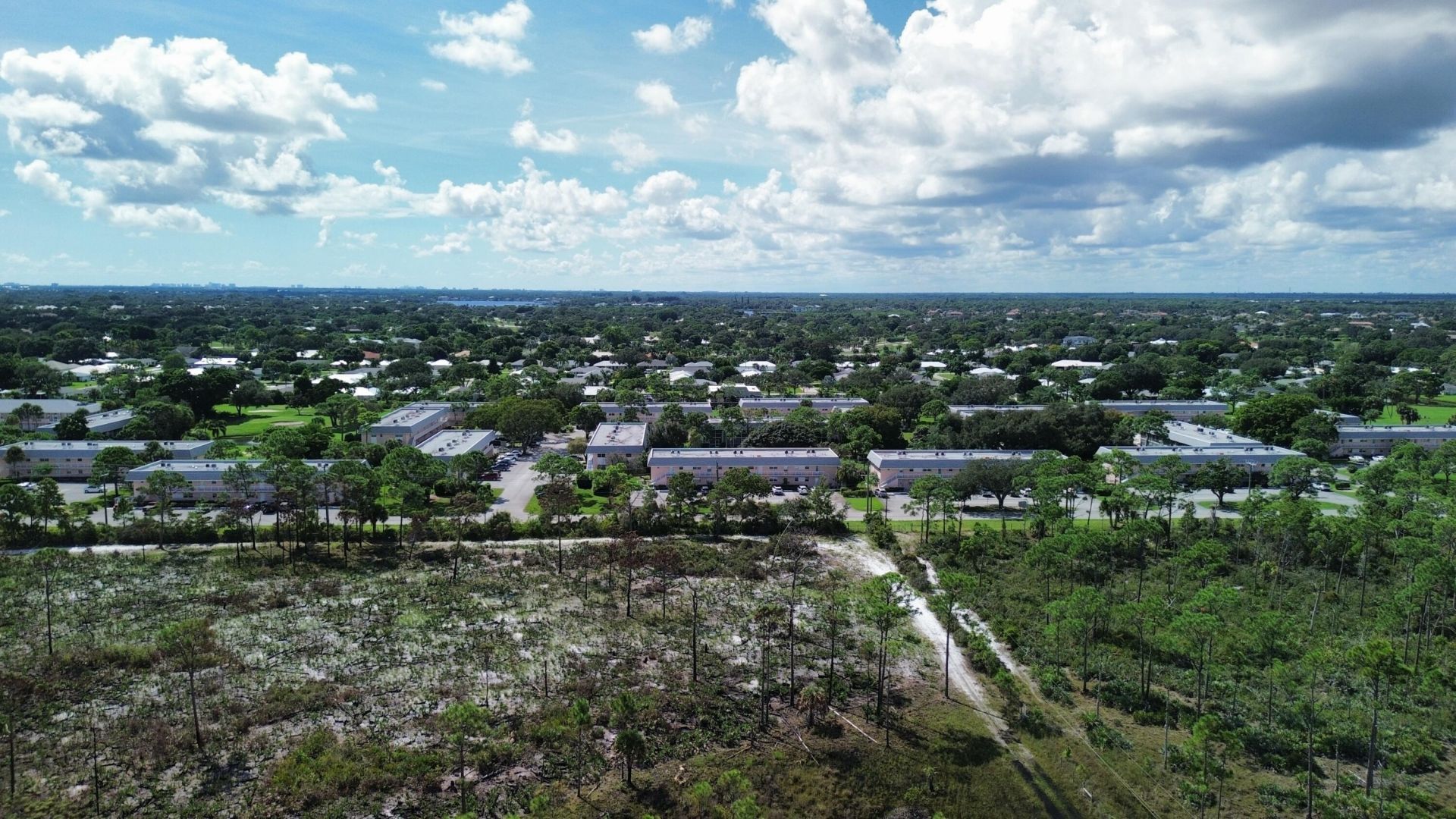 18081 SE Country Club Drive, Unit 21-207, Jupiter, FL 33469 Photo