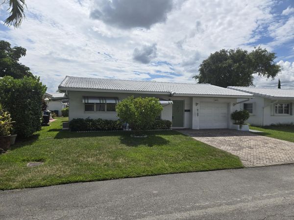5805 NW 83RD Avenue, Tamarac, FL 33321