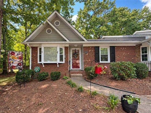 33 Brandy Court, Greensboro, NC 27409