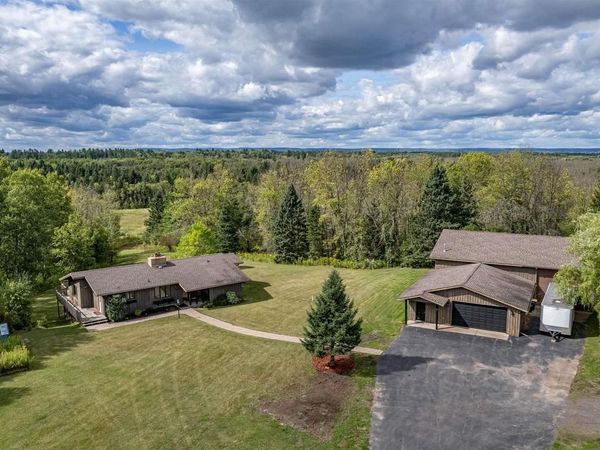 4153 E Lindberg Rd, Superior, WI 54880