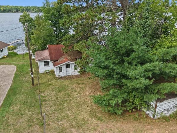 8075 S Dowling Lk Rd E, Superior, WI 54880