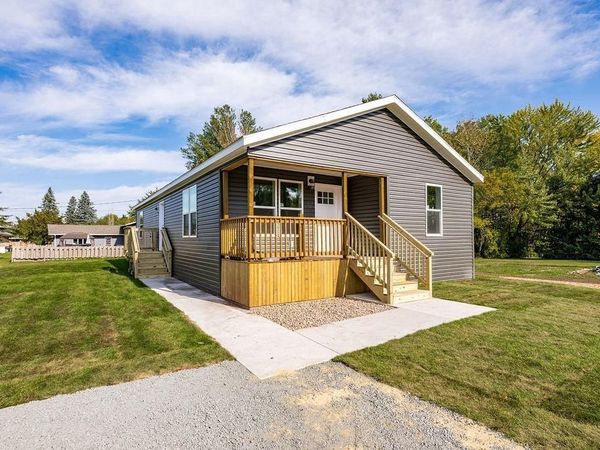 2309 E 11th St, Superior, WI 54880