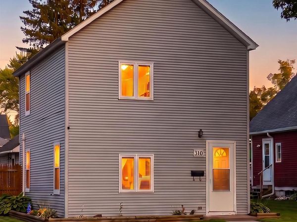 310 14th Ave W, Ashland, WI 54806