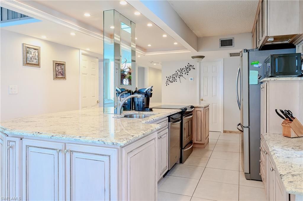 4001 Gulf Shore Blvd N, Unit 1406, Naples, FL 34103 Photo