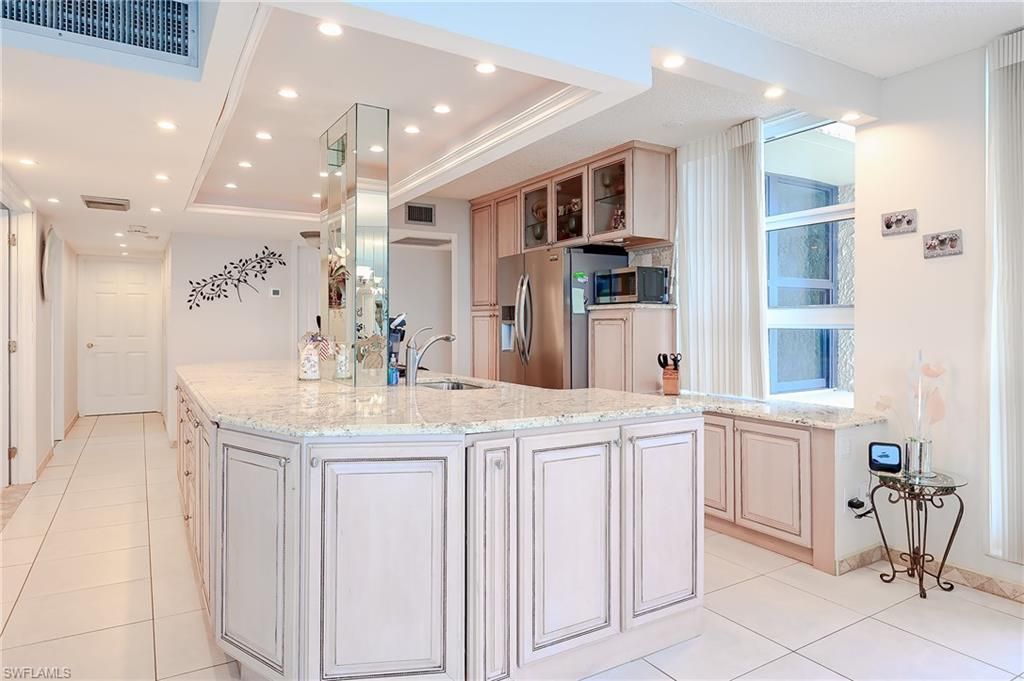 4001 Gulf Shore Blvd N, Unit 1406, Naples, FL 34103 Photo